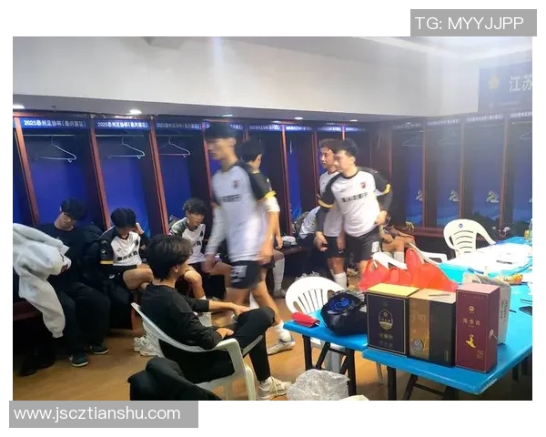 足球明星亲临藤球赛场见证激情对决与运动魅力的完美结合